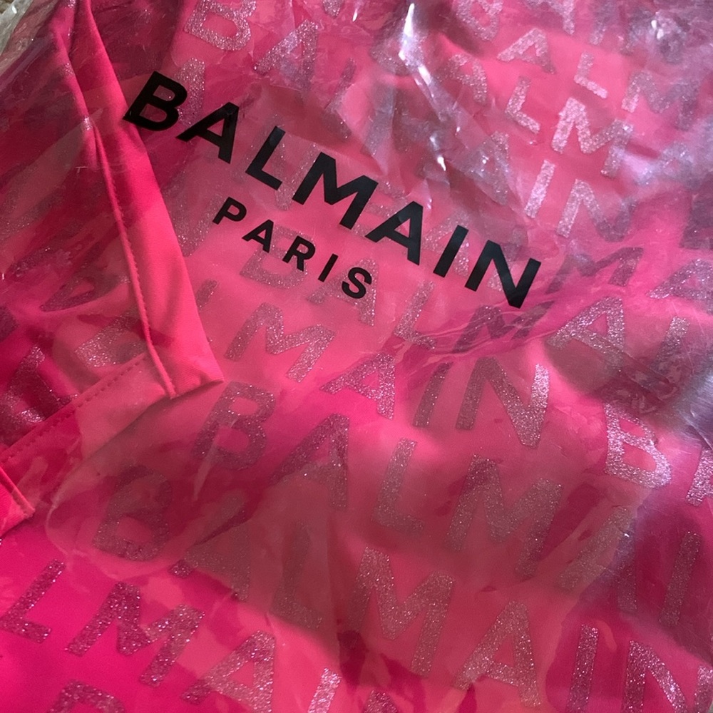 Balmain - Picture 4 of 6